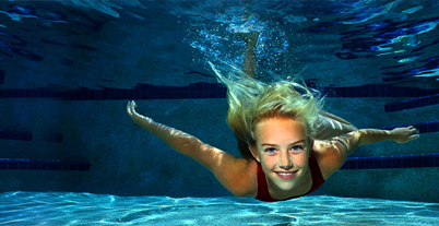 Blond_Swim_Girl